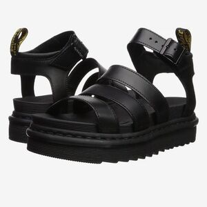 NWT Dr. Martens Blaire Platform Sandal Black Brando- Size 9 (Women’s)